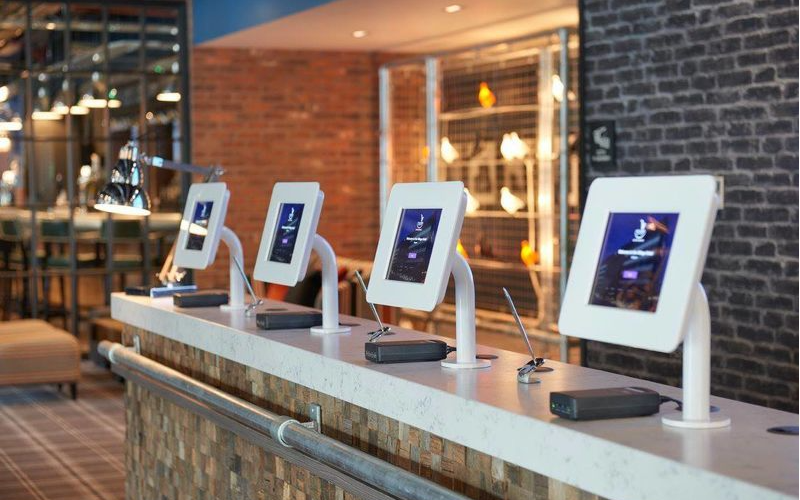 Why More Hotels Use Check-in Kiosks